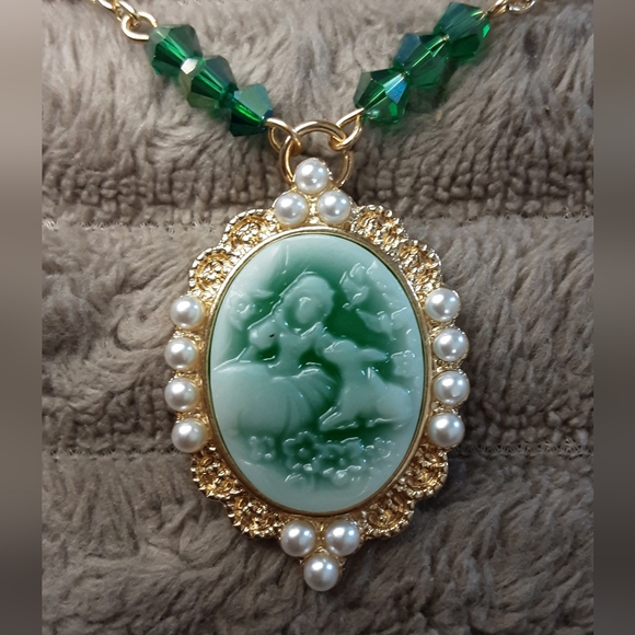 Handmade Cameo Necklace Girl And Baby Deer Green White With Preciosa Crystals - Picture 3 of 5